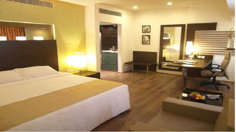 Ramada Chennai Egmore Exterior photo