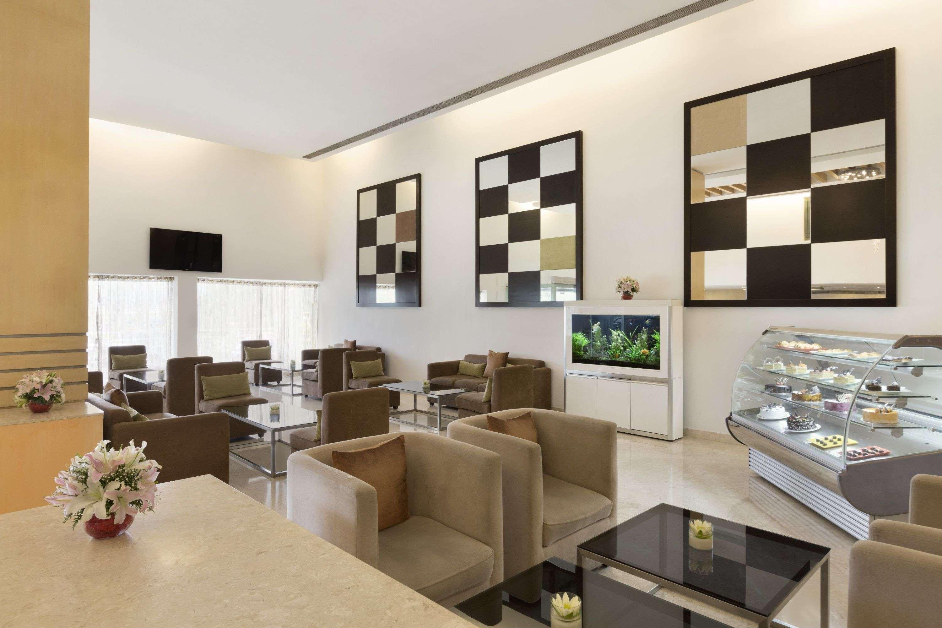 Ramada Chennai Egmore Exterior photo