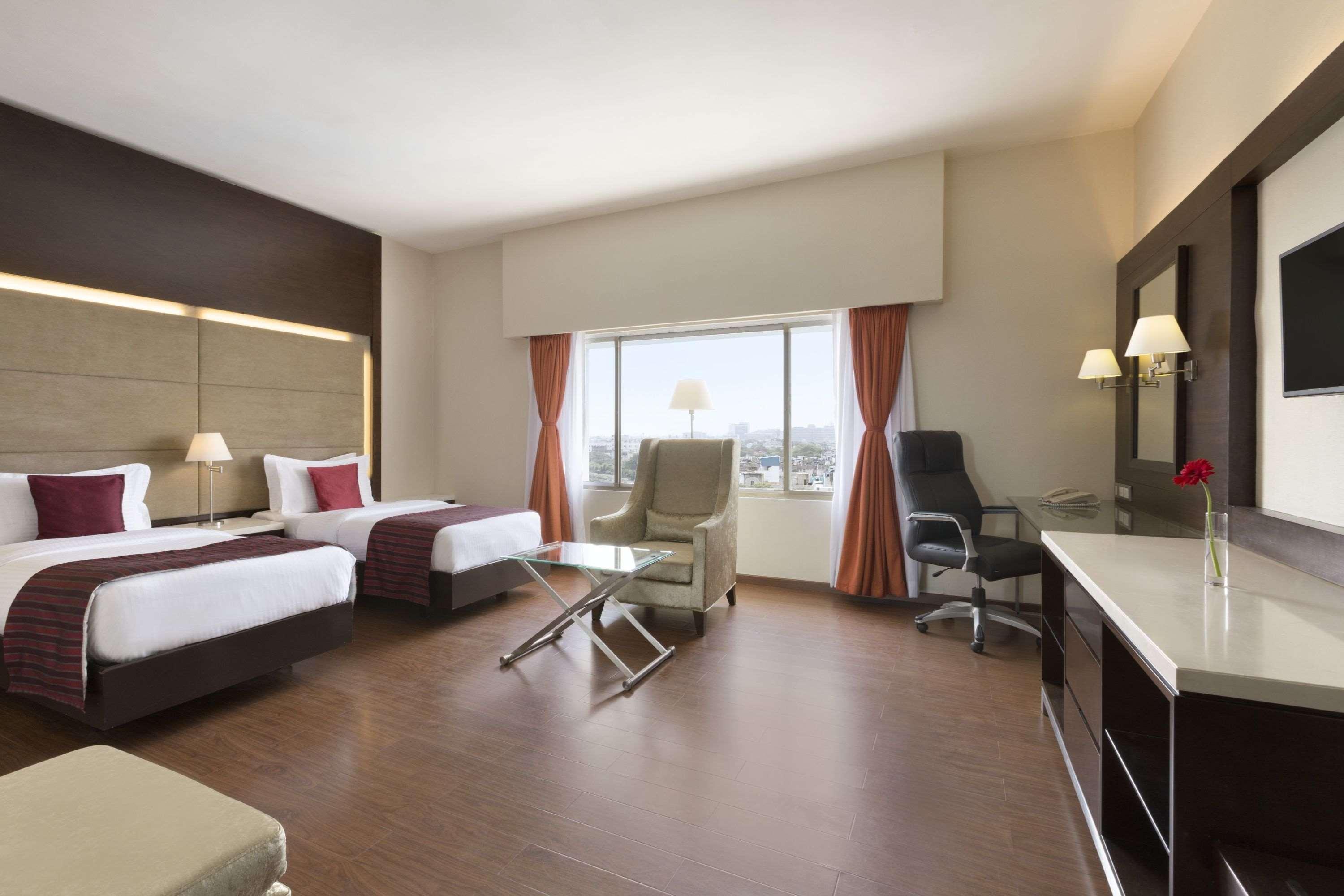 Ramada Chennai Egmore Exterior photo