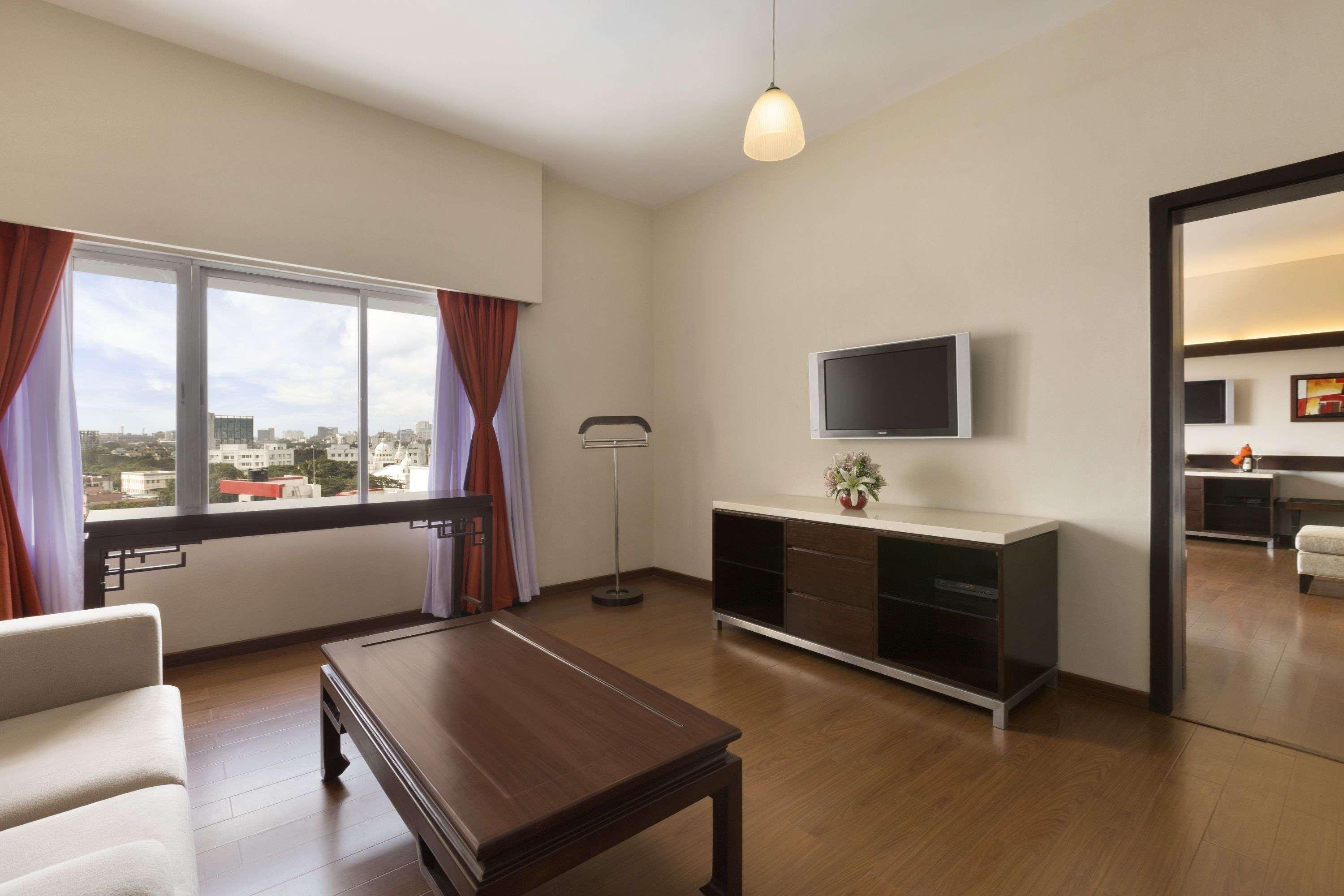 Ramada Chennai Egmore Exterior photo