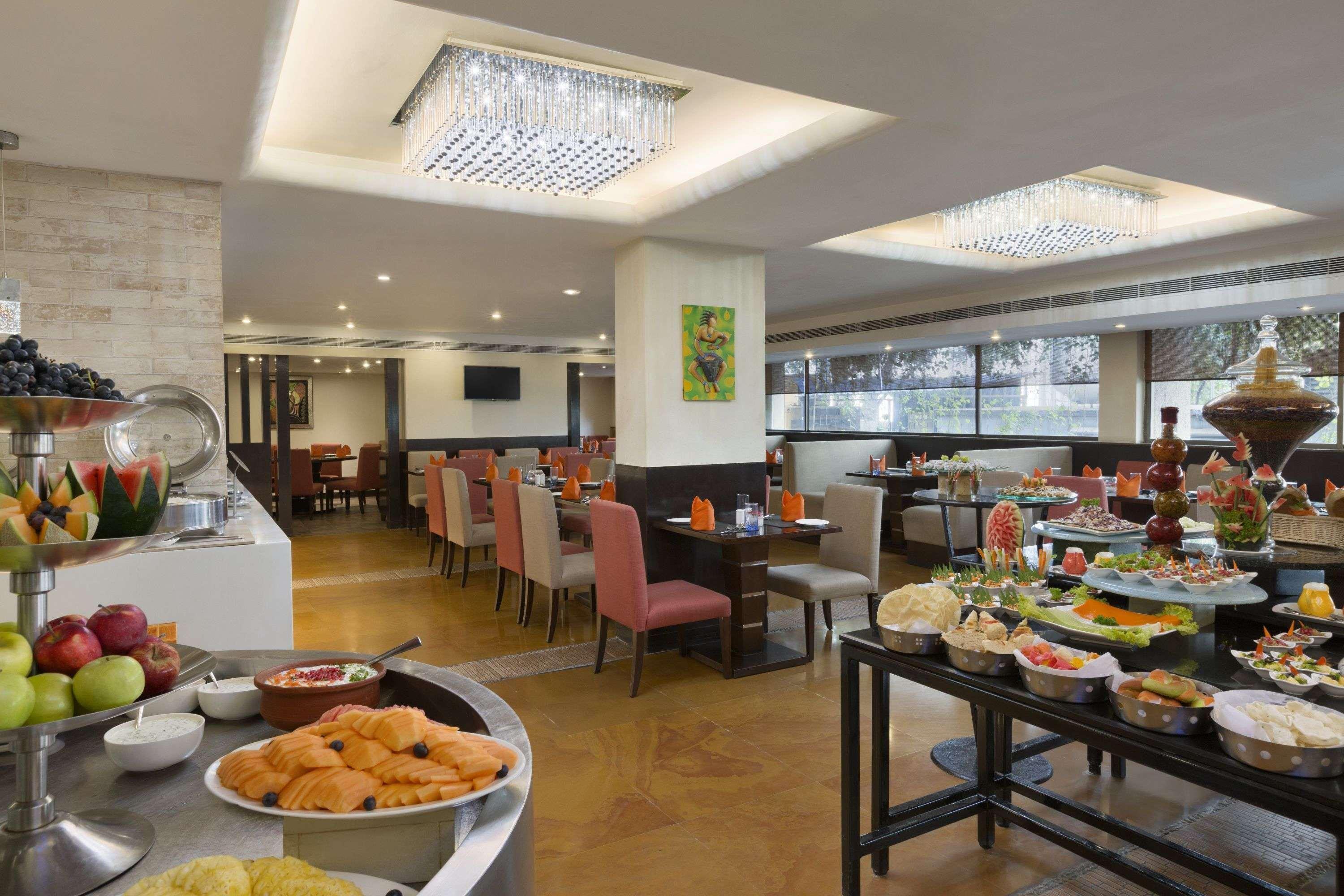 Ramada Chennai Egmore Exterior photo