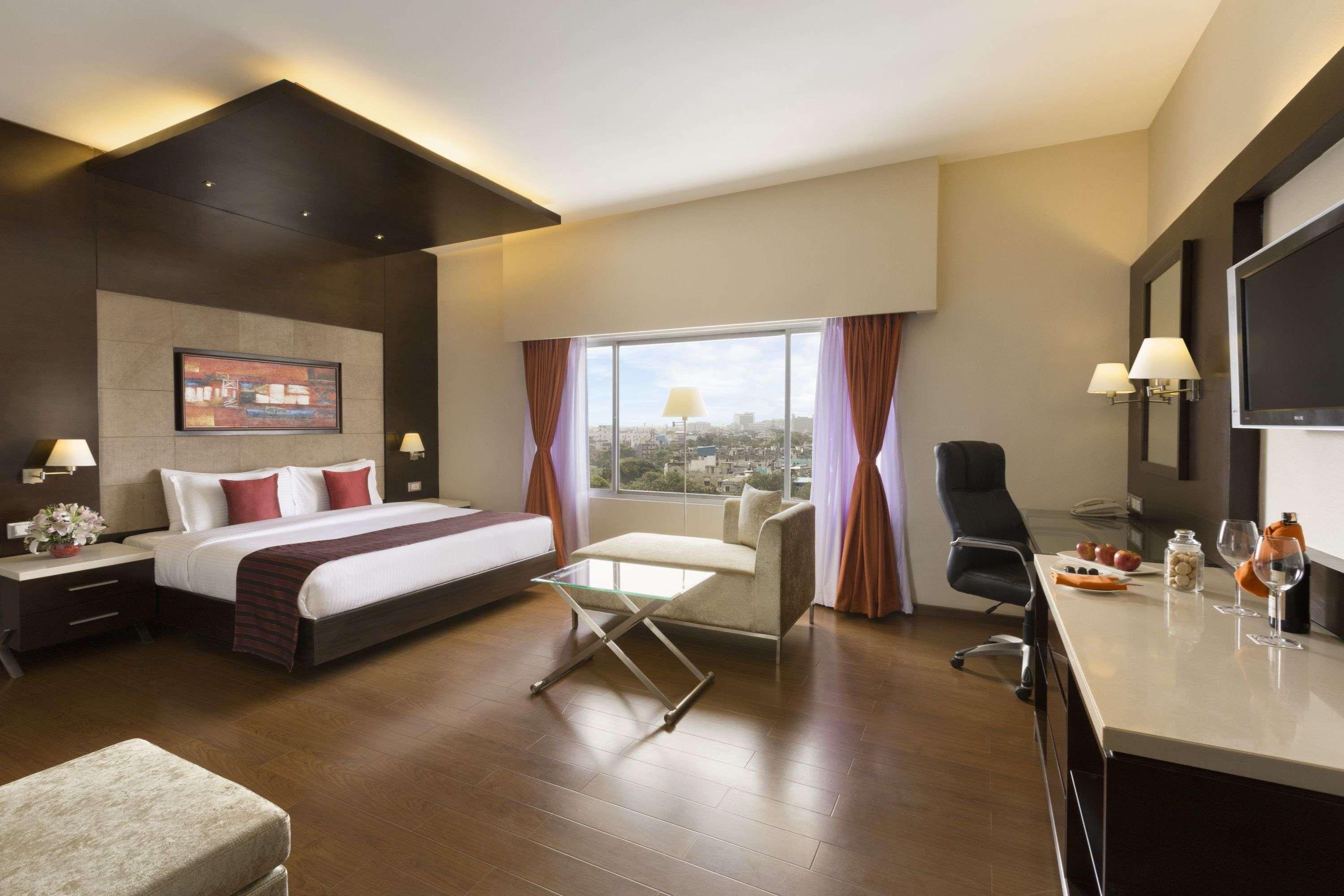 Ramada Chennai Egmore Exterior photo