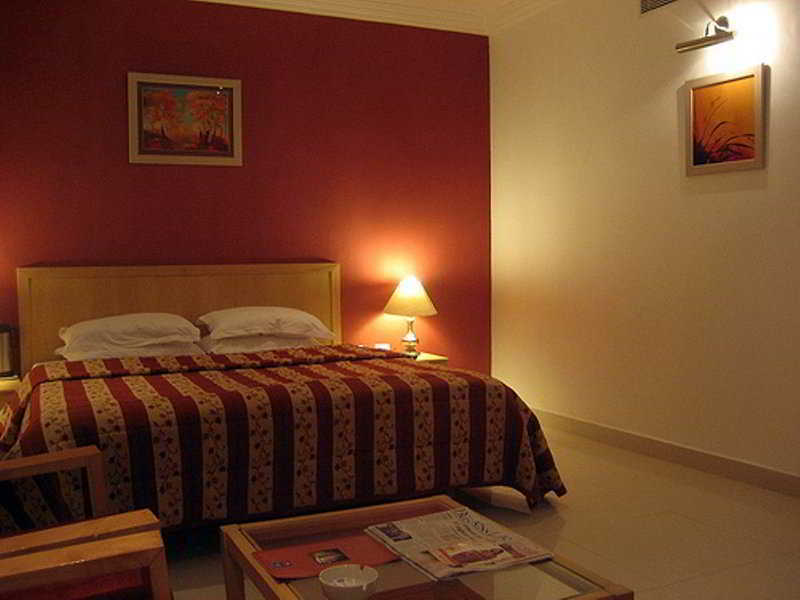 Ramada Chennai Egmore Exterior photo