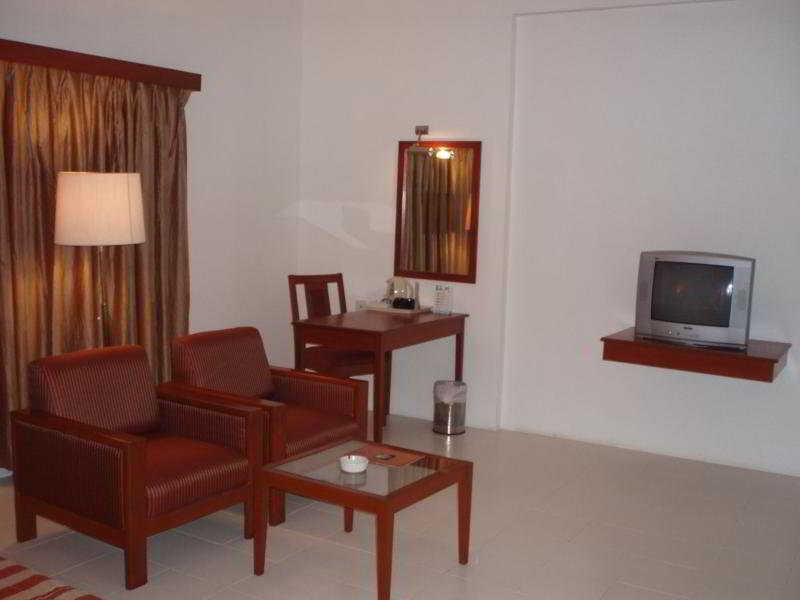 Ramada Chennai Egmore Exterior photo